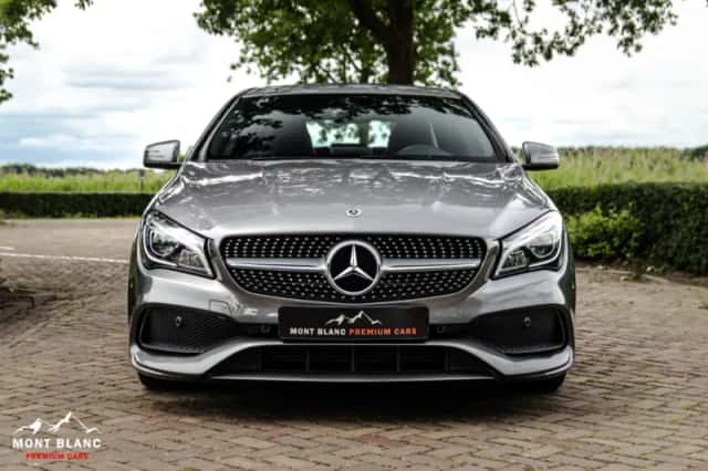 Mercedes-Benz CLA180 (2019) thumbnail 3