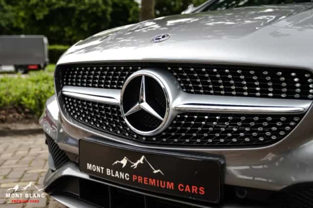 Mercedes-Benz CLA180 (2019) thumbnail 6