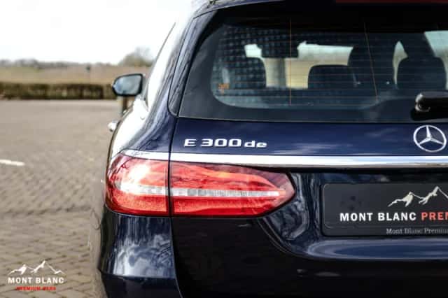Mercedes-Benz E300de (2019) thumbnail 13