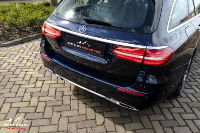 Mercedes-Benz E300de (2019) thumbnail 14