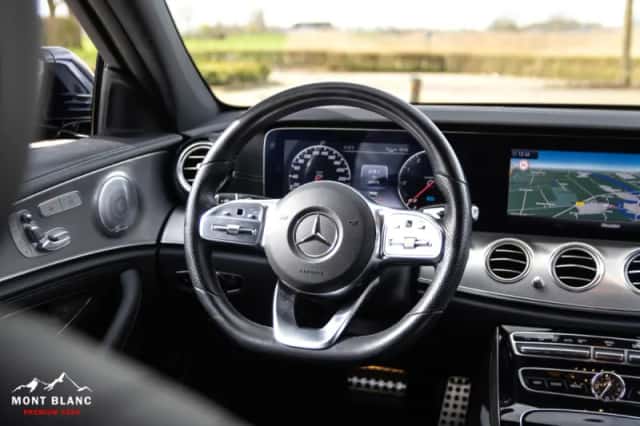 Mercedes-Benz E300de (2019) thumbnail 35