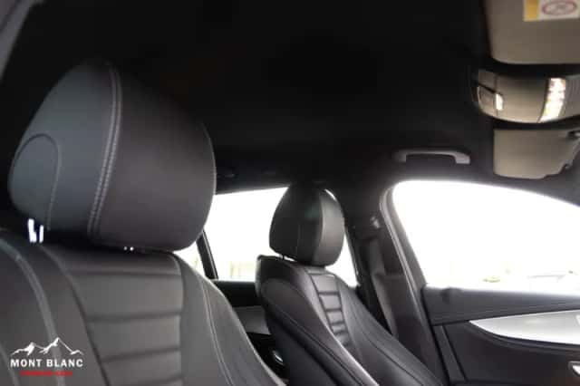 Mercedes-Benz E300de (2019) thumbnail 43
