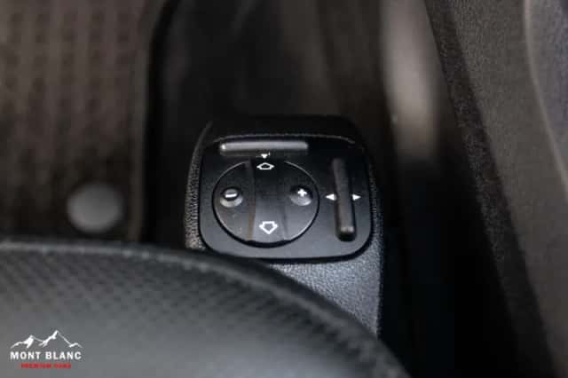 Mercedes-Benz GL500 (2006) thumbnail 25