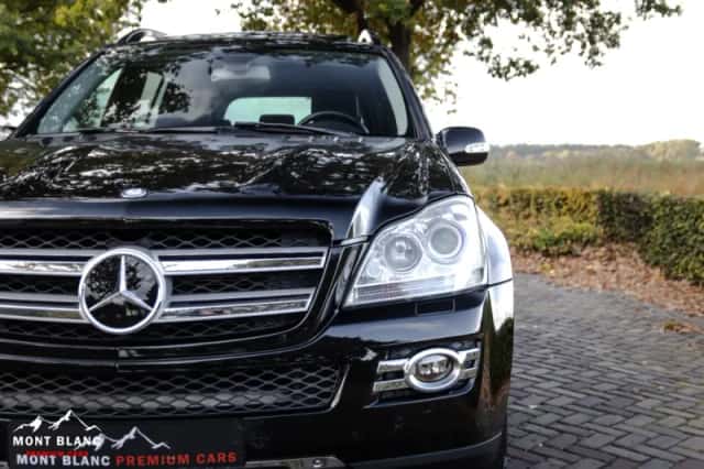 Mercedes-Benz GL500 (2006) thumbnail 4