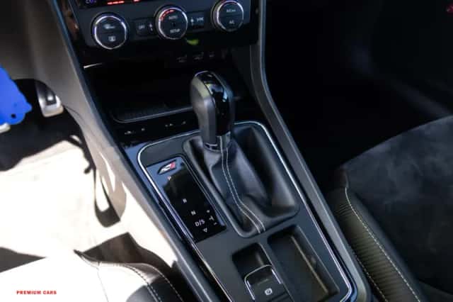 SEAT Leon (2019) thumbnail 21