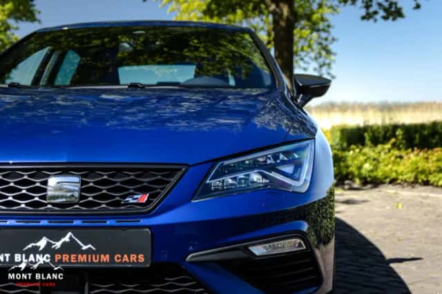 SEAT Leon (2019) thumbnail 4