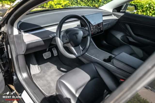 Tesla Model 3 (2019) thumbnail 15