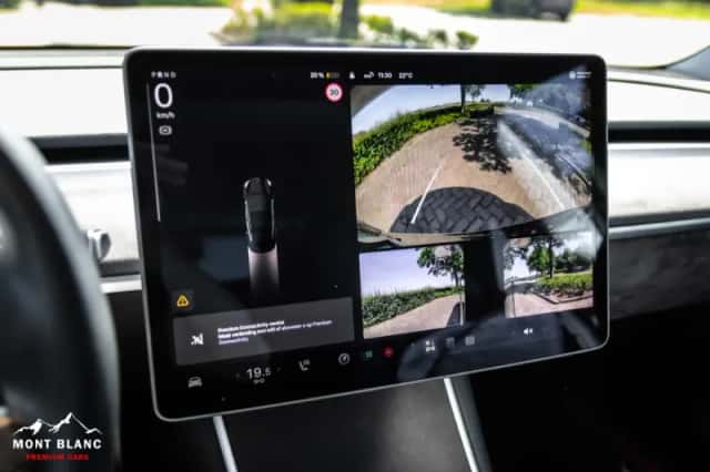 Tesla Model 3 (2019) thumbnail 17