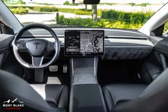 Tesla Model 3 (2019) thumbnail 28