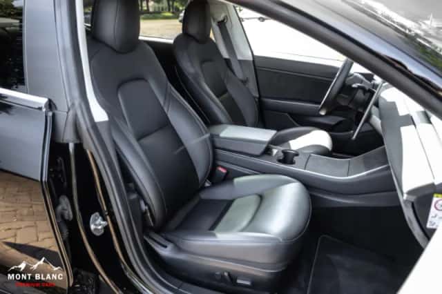Tesla Model 3 (2019) thumbnail 32