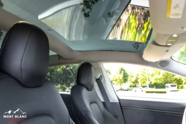 Tesla Model 3 (2019) thumbnail 35