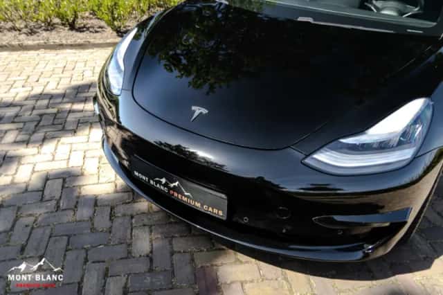 Tesla Model 3 (2019) thumbnail 5