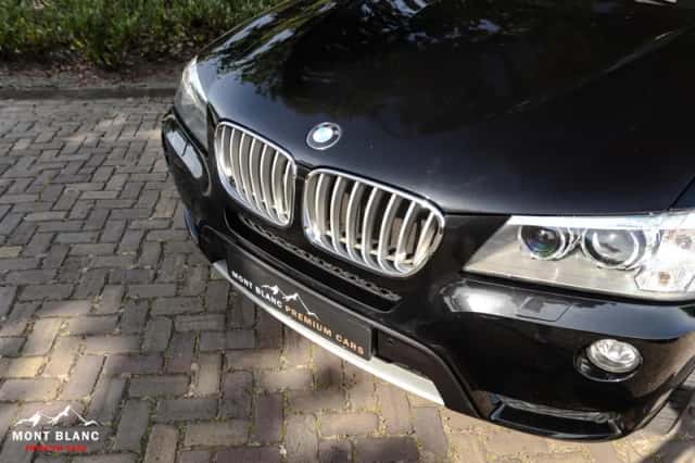BMW X3 (2010) thumbnail 6