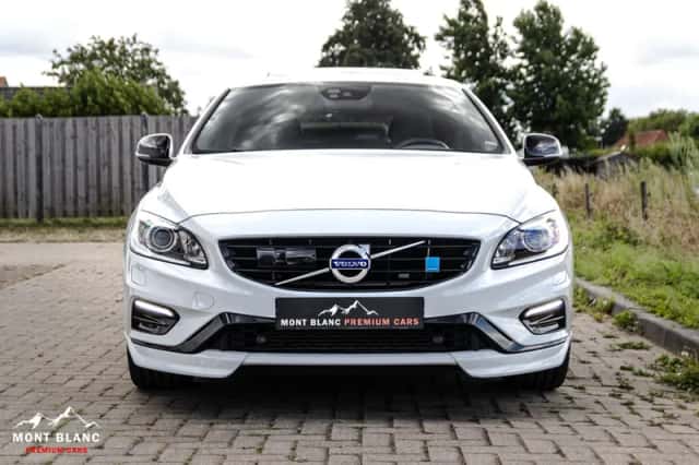 Volvo V60 (2017) thumbnail 4