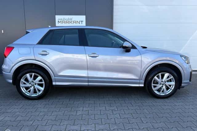 Audi Q2 (2018) thumbnail 4