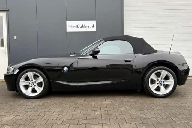 BMW Z4 (2006) thumbnail 2