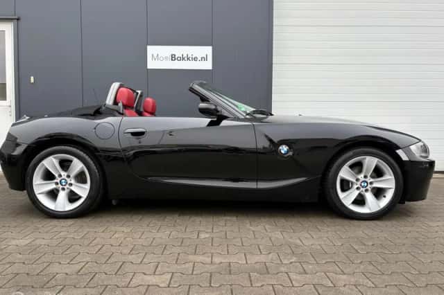 BMW Z4 (2006) thumbnail 6
