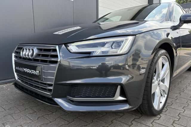 Audi A4 (2019) thumbnail 3