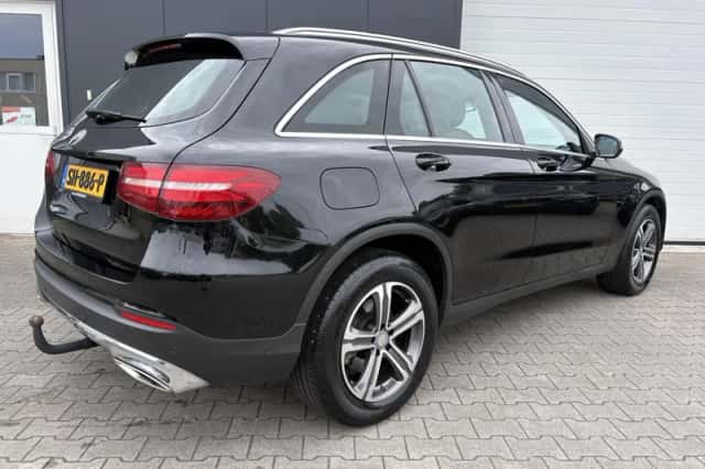 Mercedes-Benz GLC-Klasse (2016) thumbnail 3