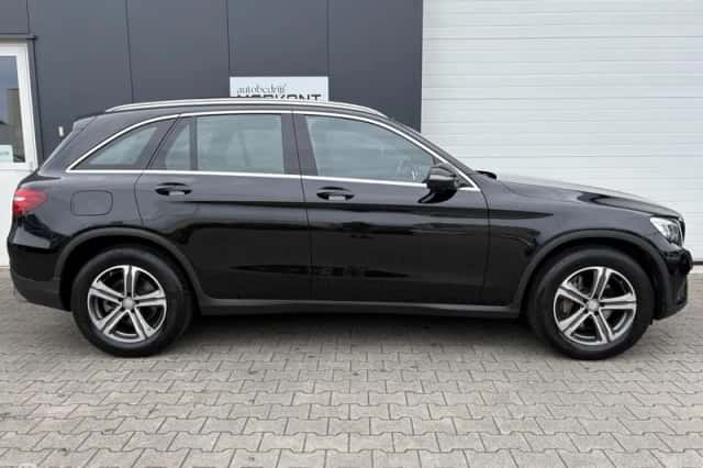 Mercedes-Benz GLC-Klasse (2016) thumbnail 4