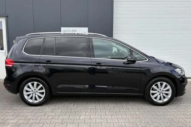 Volkswagen Touran (2018) thumbnail 5