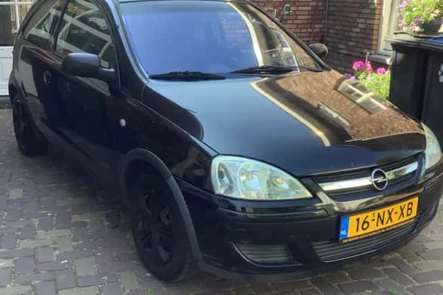 Opel Corsa (2004) thumbnail 2