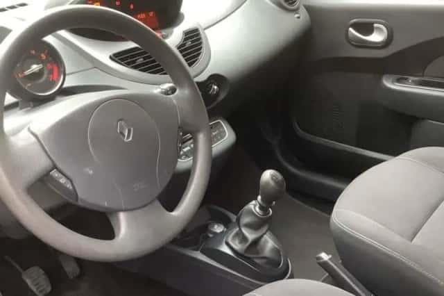 Renault Twingo (2011) thumbnail 5