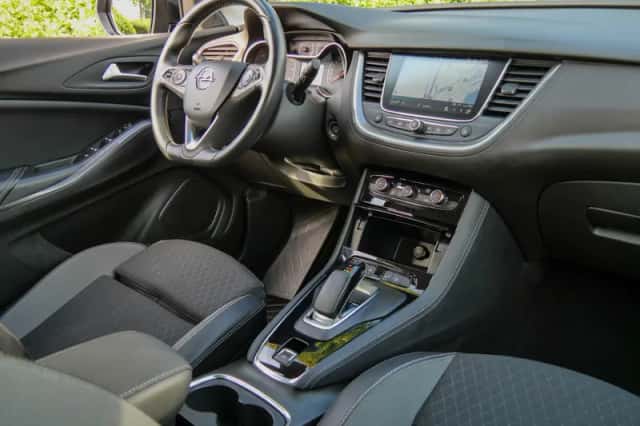 Opel Grandland X (2021) thumbnail 3