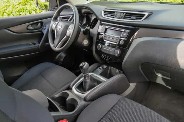 Nissan Qashqai (2017) thumbnail 3