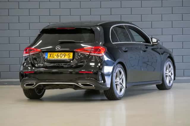 Mercedes-Benz A-Klasse (2018) thumbnail 2