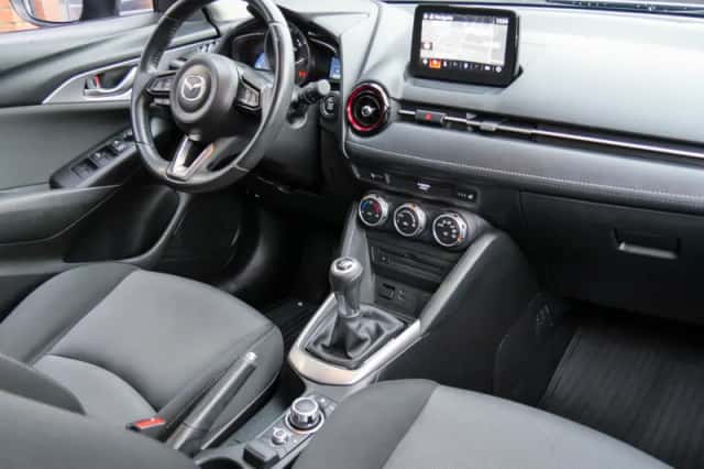 Mazda CX-3 (2017) thumbnail 3