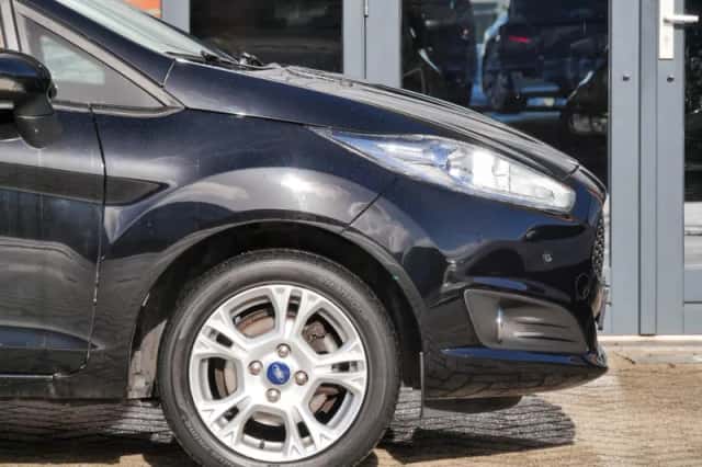 Ford Fiesta (2017) thumbnail 6