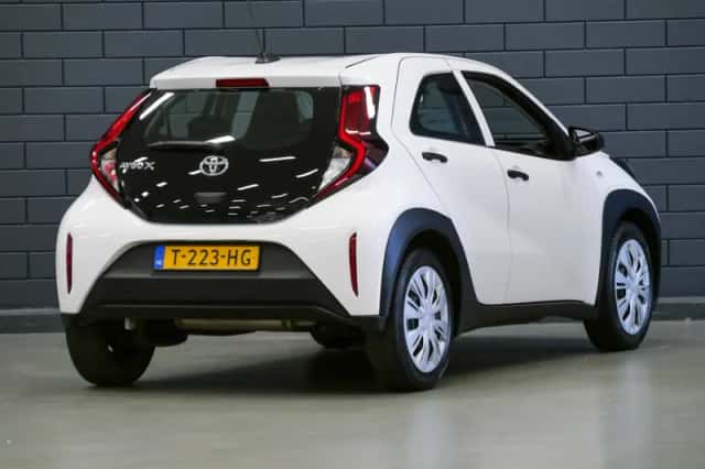 Toyota Aygo X (2023) thumbnail 2