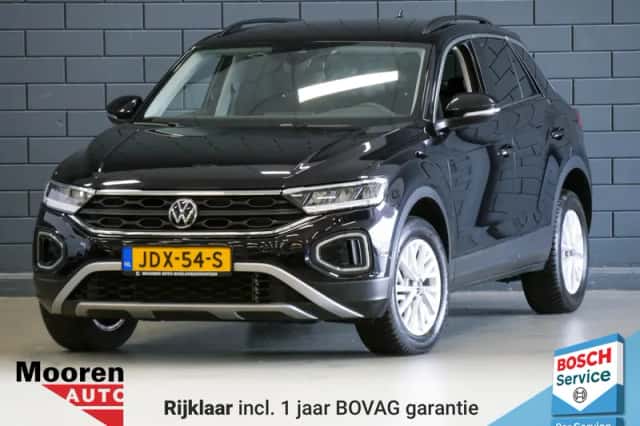 Volkswagen T-Roc (2025) thumbnail 1