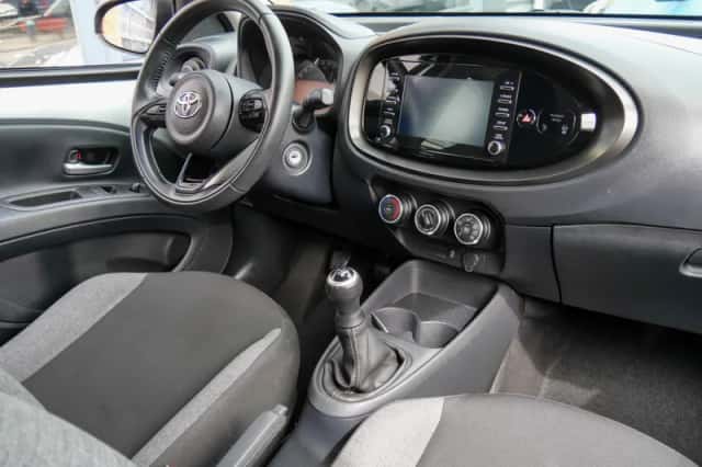 Toyota Aygo X (2023) thumbnail 3