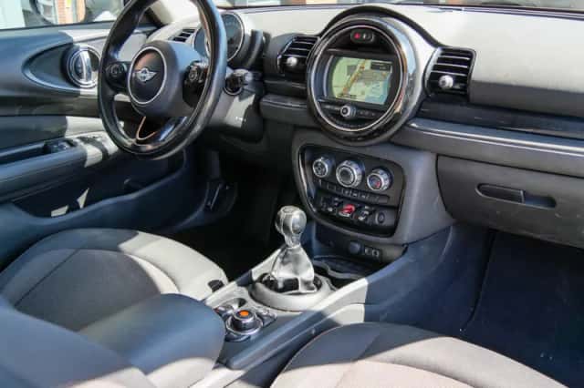 MINI Clubman (2017) thumbnail 3