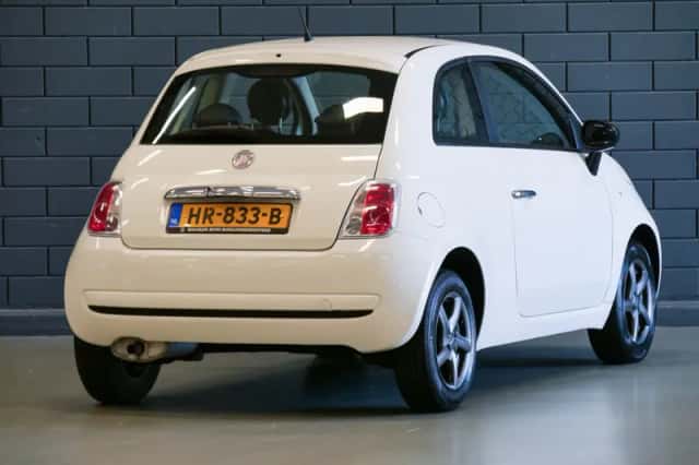 Fiat 500 (2011) thumbnail 2