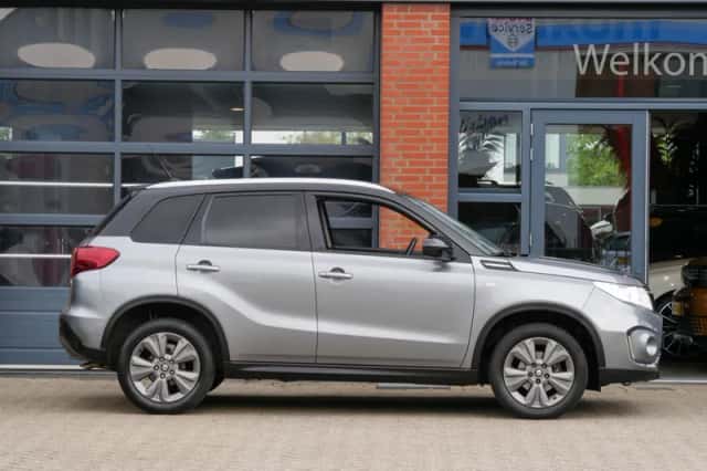 Suzuki Vitara (2019) thumbnail 5