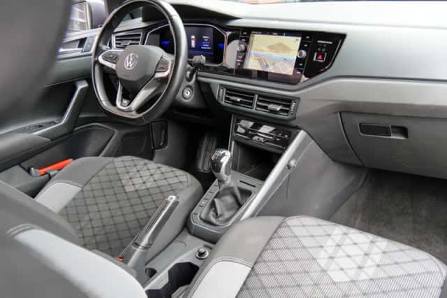 Volkswagen Polo (2022) thumbnail 3