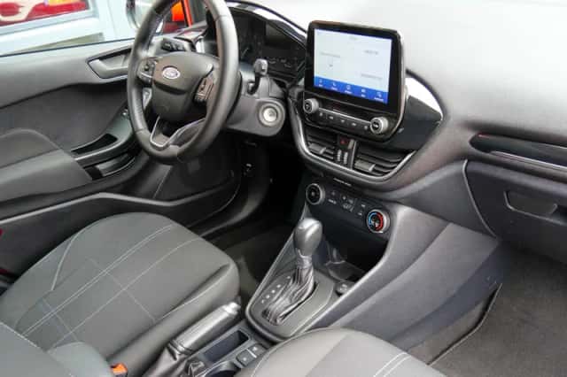 Ford Fiesta (2021) thumbnail 3