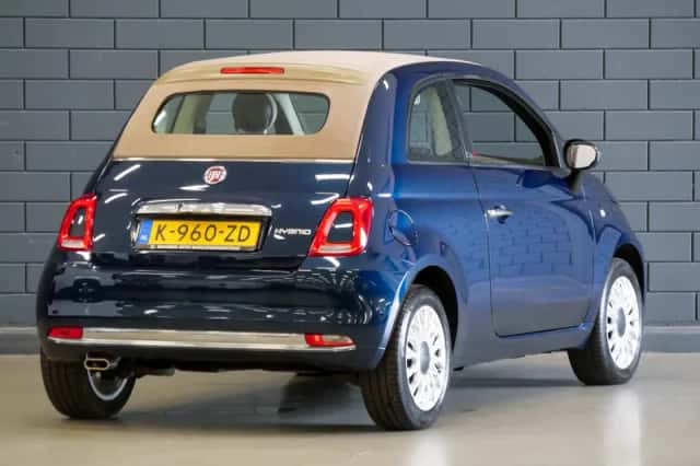 Fiat 500C (2021) thumbnail 2