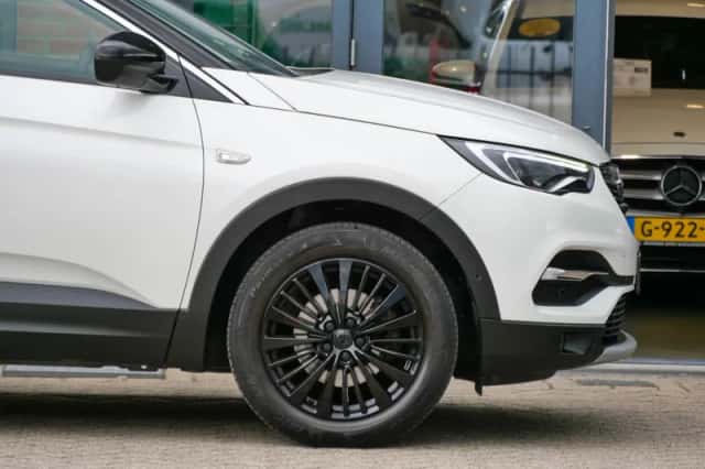 Opel Grandland X (2019) thumbnail 6