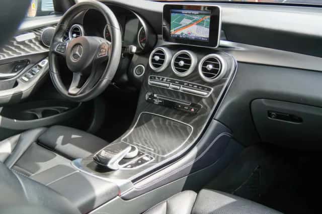 Mercedes-Benz GLC-Klasse (2018) thumbnail 3