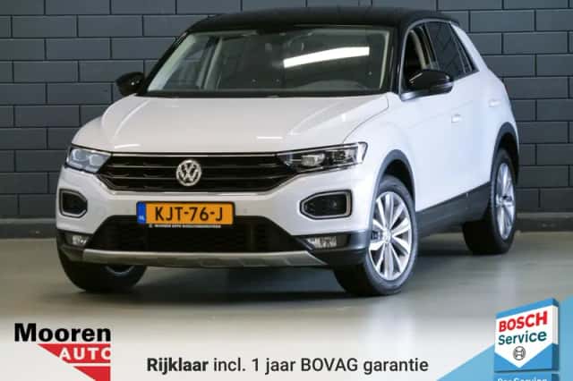 Volkswagen T-Roc (2019) thumbnail 1