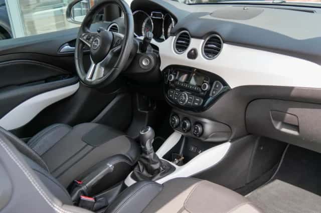Opel Adam (2014) thumbnail 3