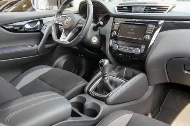 Nissan Qashqai (2021) thumbnail 3