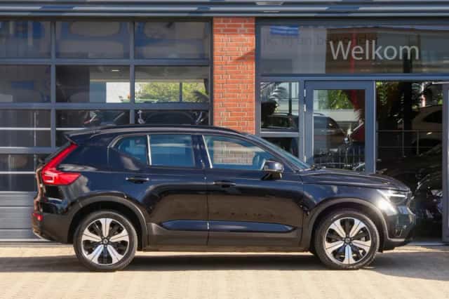 Volvo XC40 (2022) thumbnail 5