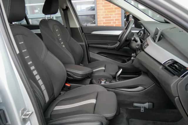 BMW X1 (2017) thumbnail 4
