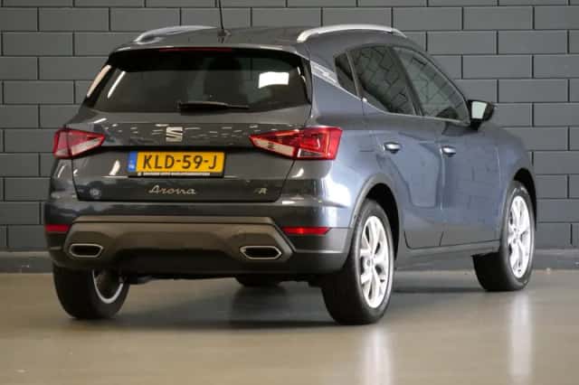 SEAT Arona (2024) thumbnail 2