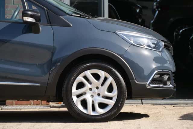 Renault Captur (2015) thumbnail 6